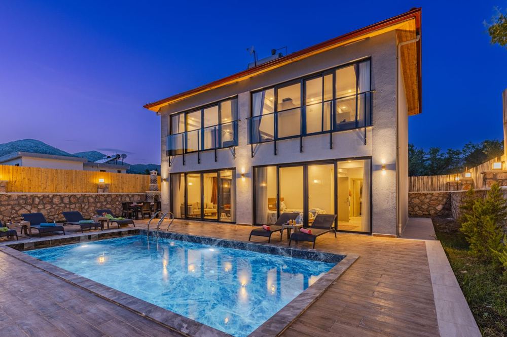 Riverside Luxury Residence